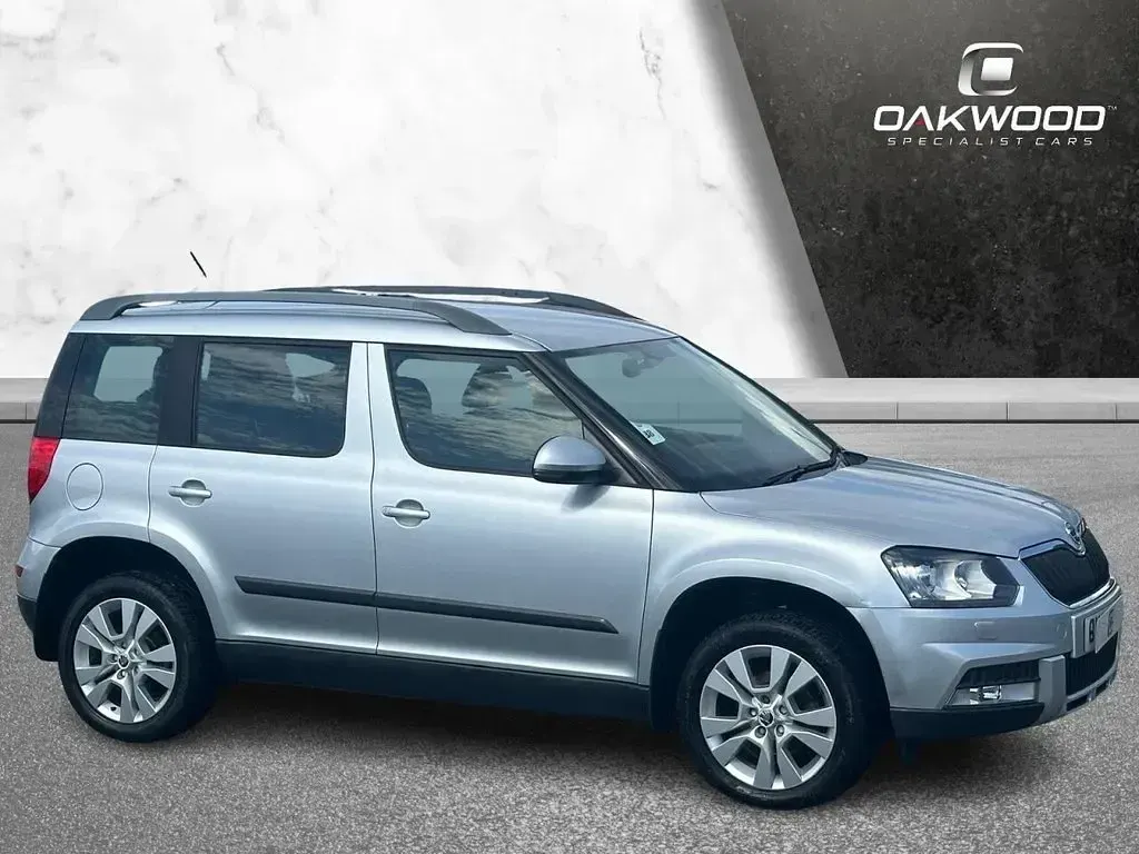 Used Skoda Yeti SE L 110 HP (80 kW) 2015 Silver SUV