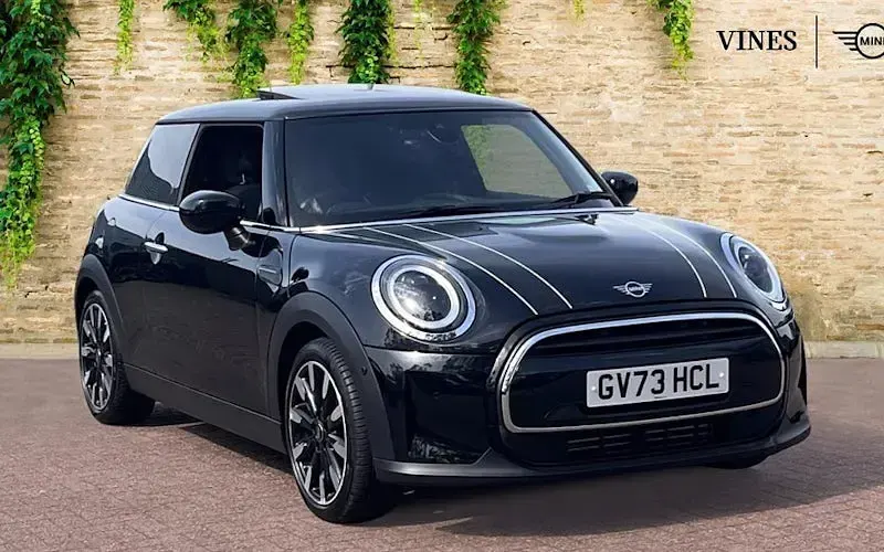 Used Mini Cooper Exclusive 136 HP (100 kW) 2022 Hatchback