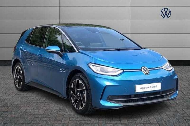 Blue Used 2025 VW ID.3 Pro Hatchback | £25,458 - Image 1/4