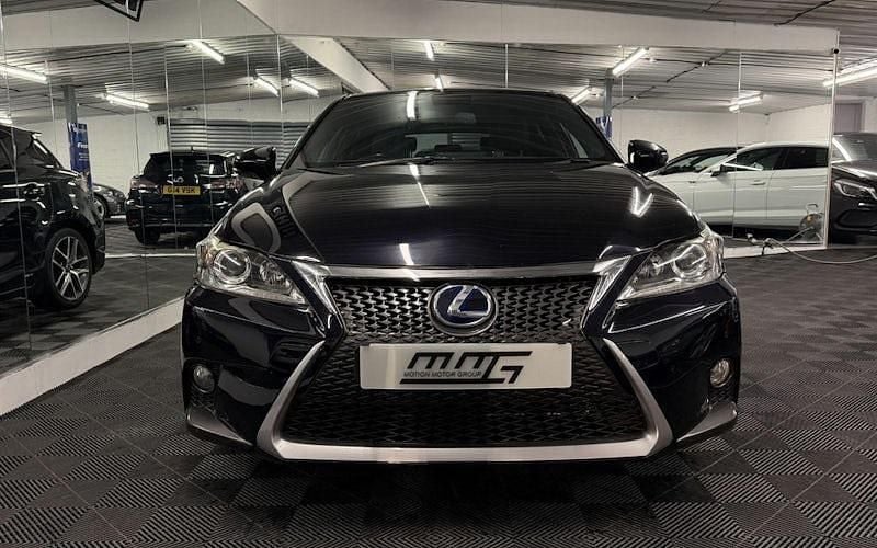 Used Lexus CT200h Sport Line 136 HP (100 kW) 2017 Hatchback
