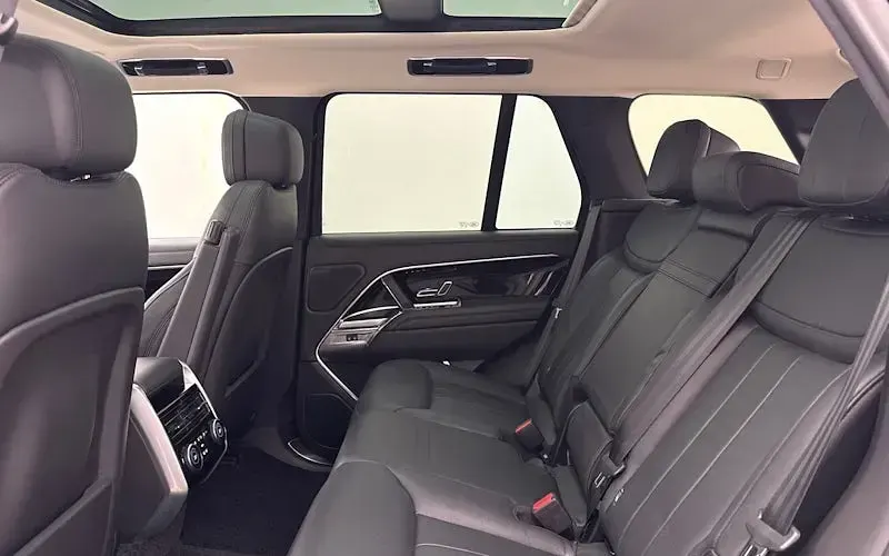 Used Land Rover Range Rover HSE 460 HP (338 kW) 2026 SUV