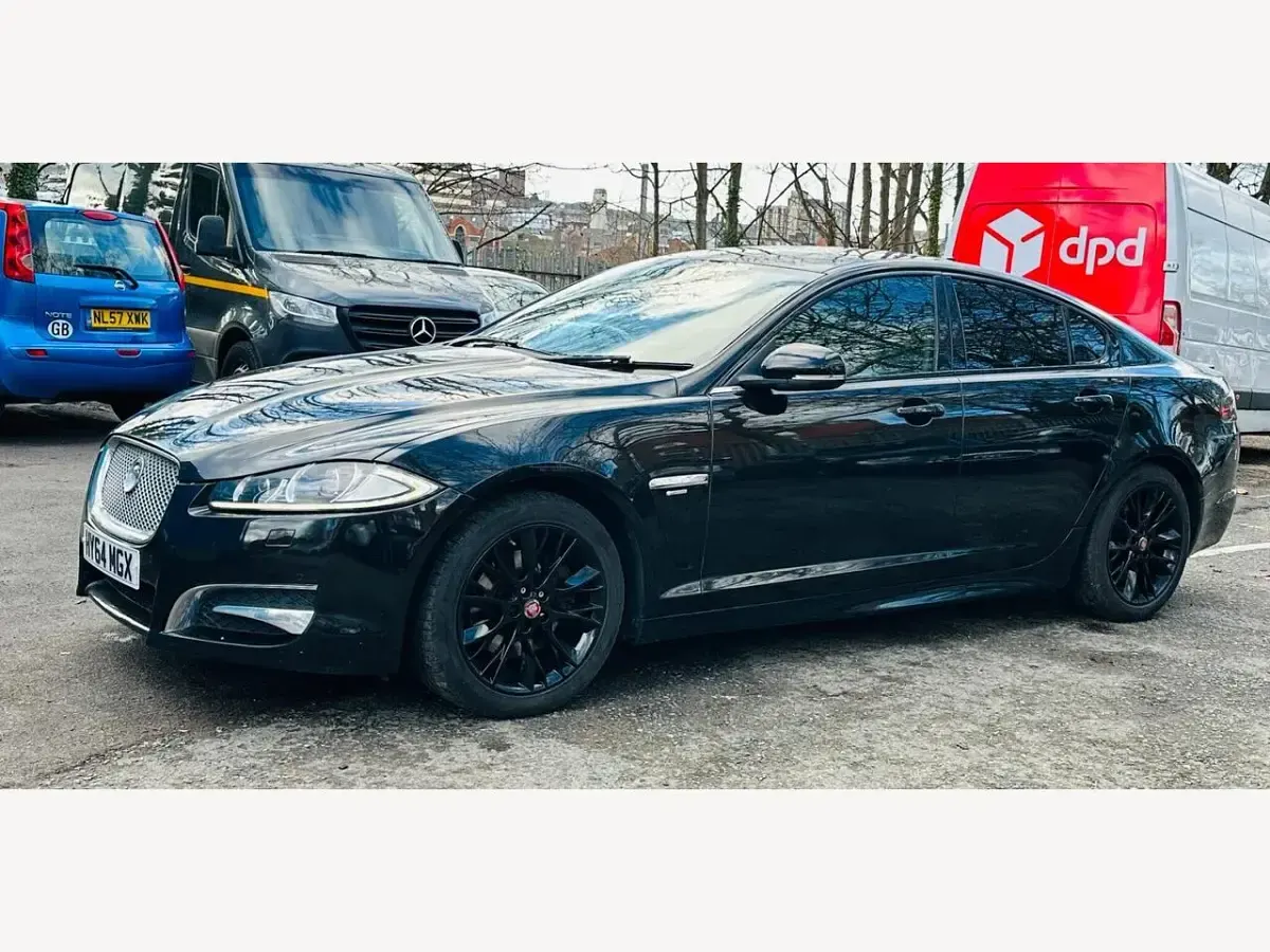 Used Jaguar XF R-Sport 197 HP (144 kW) 2014 Black Sedan