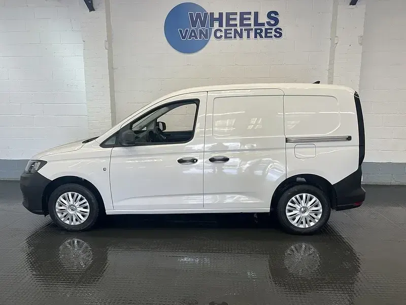Usado VW Caddy 102 CV (75 kW) 2021 Blanco Monovolumen