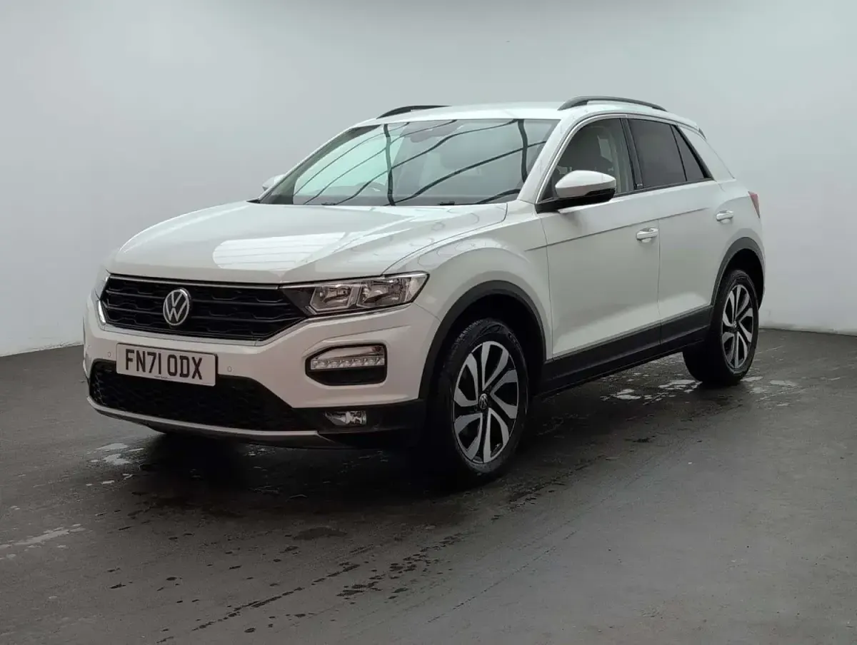Used VW T-Roc Active 150 HP (110 kW) 2021 White SUV