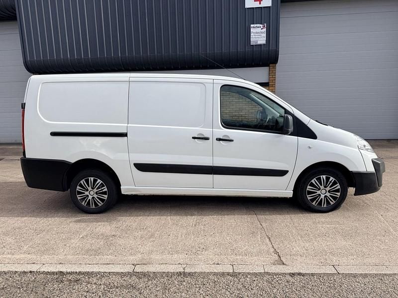 Used Citroën Dispatch 2015 White MPV