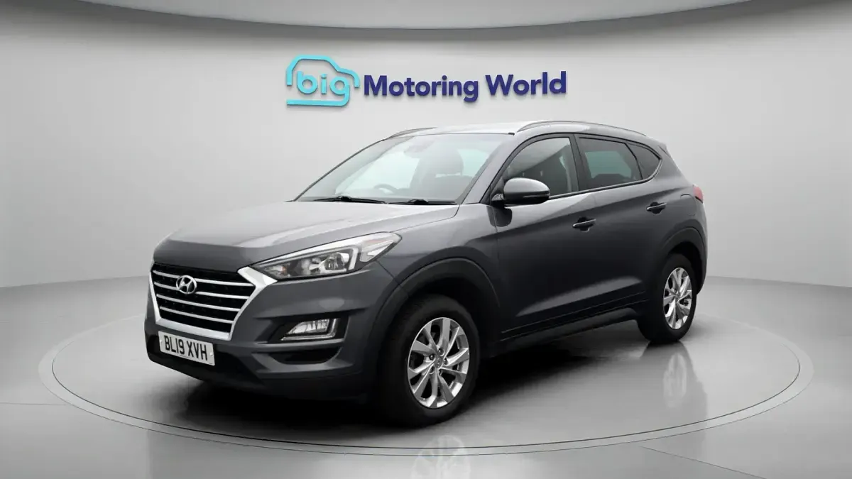 Used Hyundai Tucson SE 177 HP (130 kW) 2019 Grey SUV