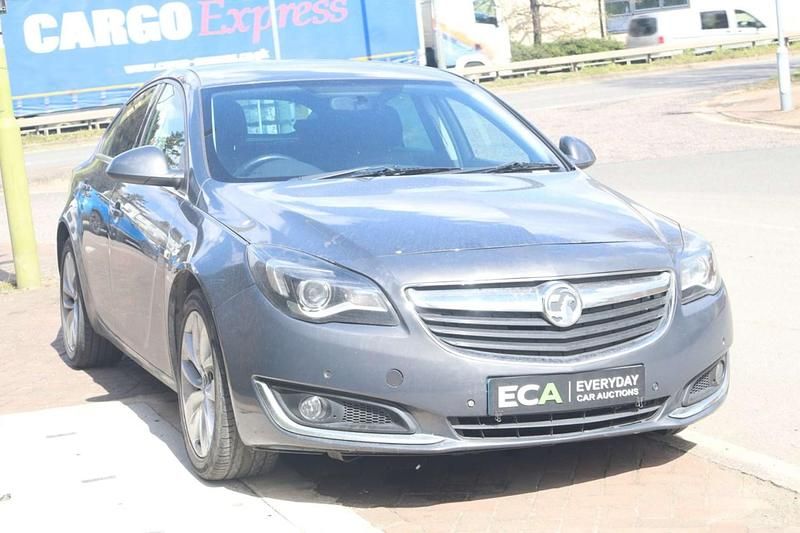 Second-hand Vauxhall Insignia SRi 140 CP (102 kW) 2016 Gri Hatchback