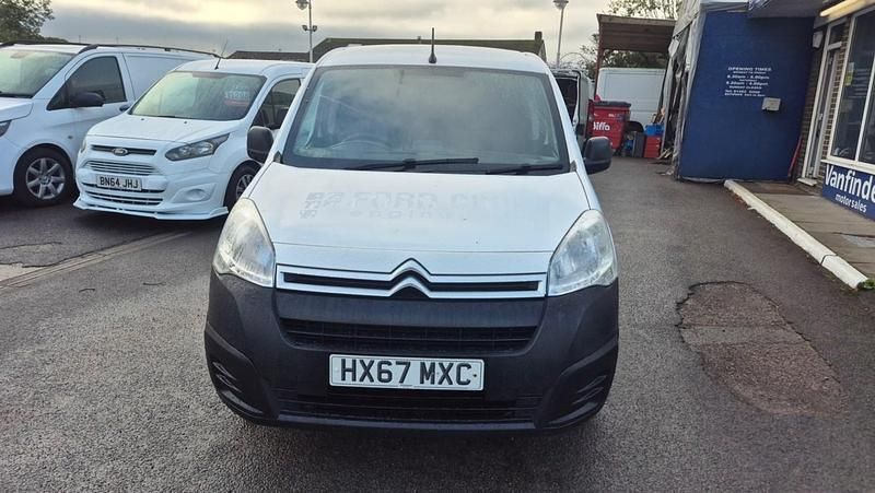 Used Citroën Berlingo 75 HP (55 kW) 2017 White MPV
