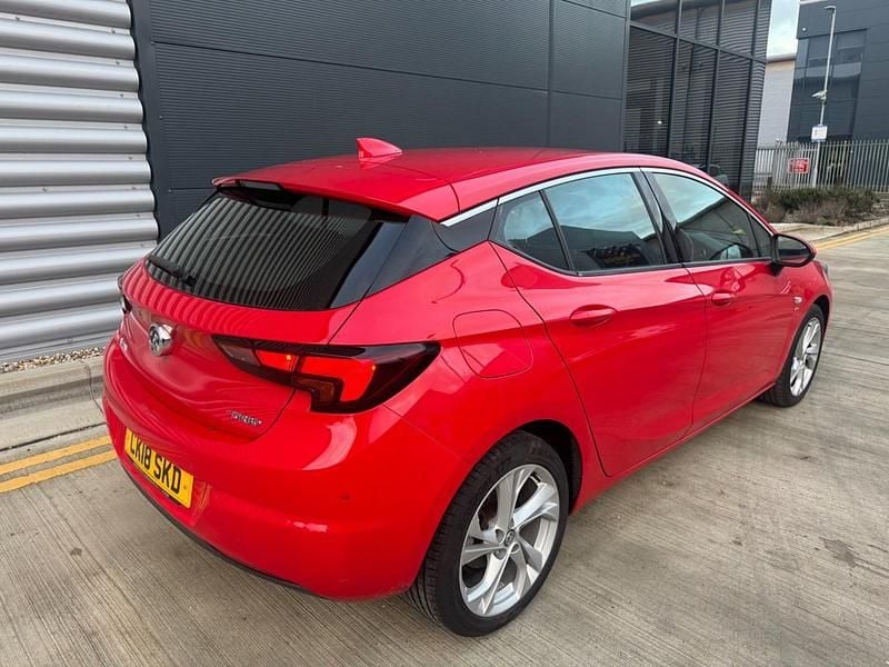 Used Vauxhall Astra SRi 150 HP (110 kW) 2018 Red Hatchback