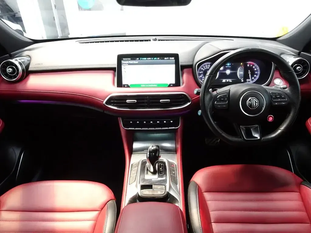 Used MG HS Exclusive 162 HP (119 kW) 2021 Black SUV