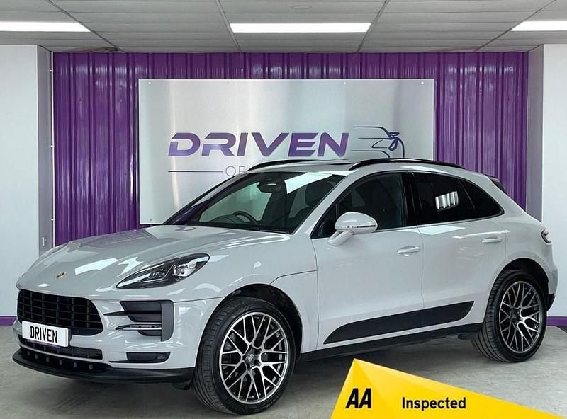 Grey Used 2018 Porsche Macan SUV | £30,500 (Expensive) - Image 1/4