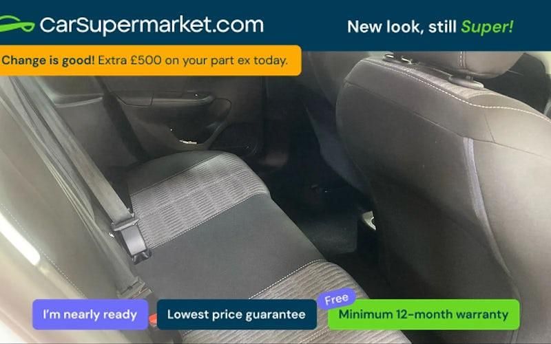 Used Vauxhall Corsa Design Edition 101 HP (74 kW) 2023 White Hatchback