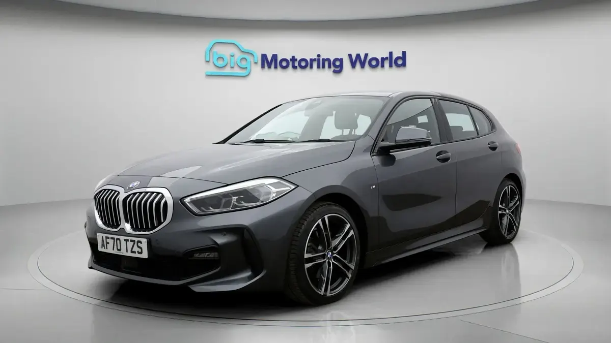 Used BMW 118 M Sport 140 HP (102 kW) 2020 Grey Hatchback