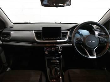 Used Kia Stonic 98 HP (72 kW) 2025 White SUV