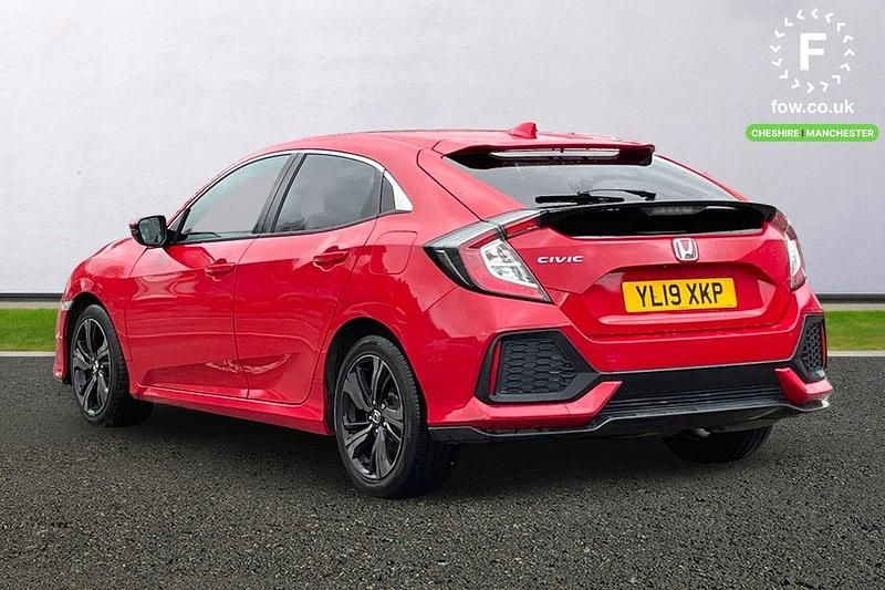Used Honda Civic SR 126 HP (92 kW) 2019 Red Hatchback