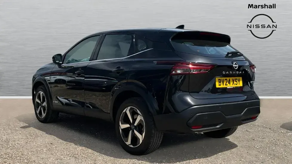 Used Nissan Qashqai Acenta Premium 190 HP (139 kW) 2024 Black SUV