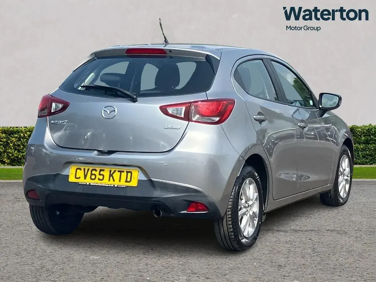 Used Mazda 2 75 HP (55 kW) 2016 Silver Hatchback