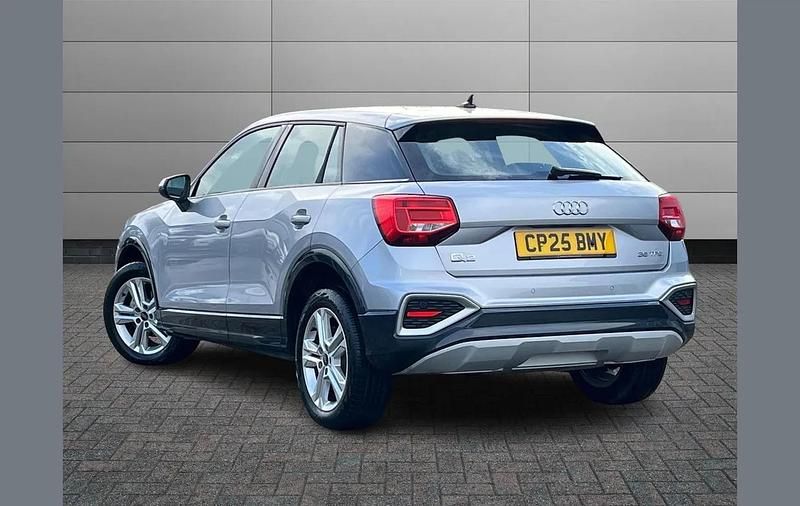 New Audi Q2 Sport 147 HP (108 kW) 2025 Silver SUV