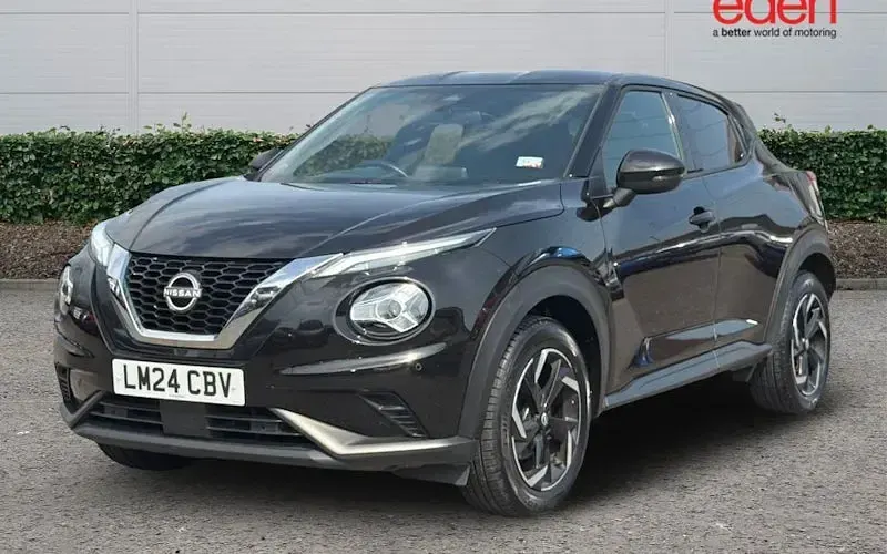 Used Nissan Juke N-Connecta 114 HP (83 kW) 2023 Black SUV