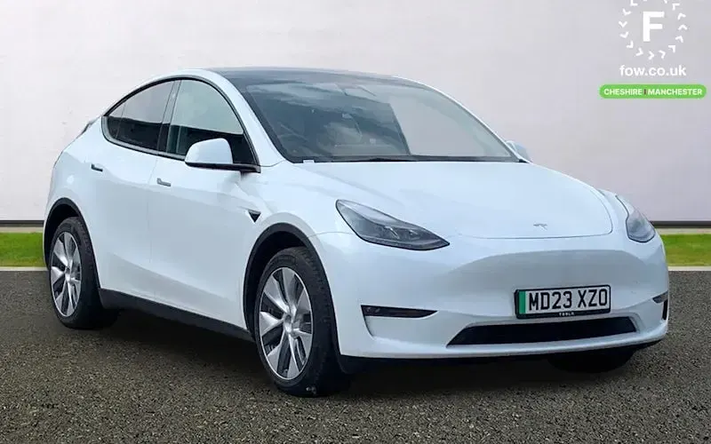 Used Tesla Model Y Long Range AWD 286 kW (389 HP) 2025 SUV