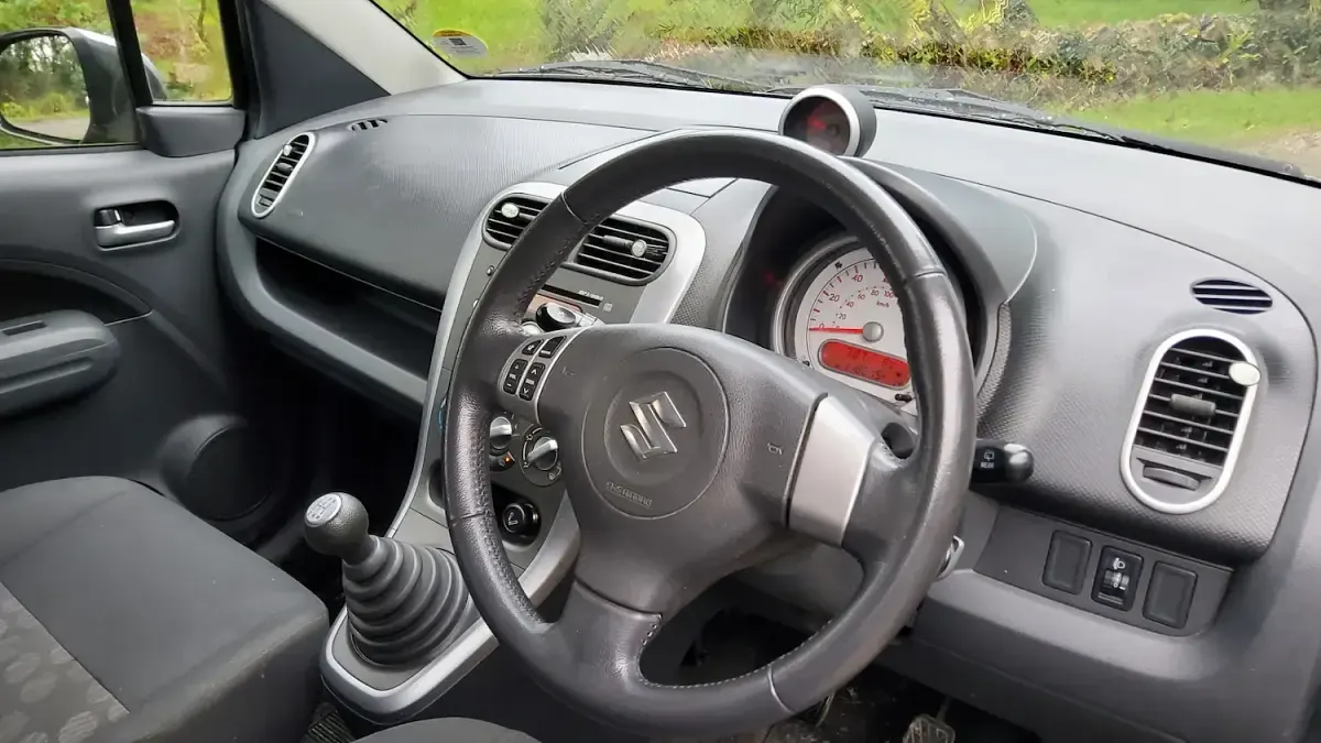 Used Suzuki Splash GLS 65 HP (47 kW) 2010 Grey Hatchback