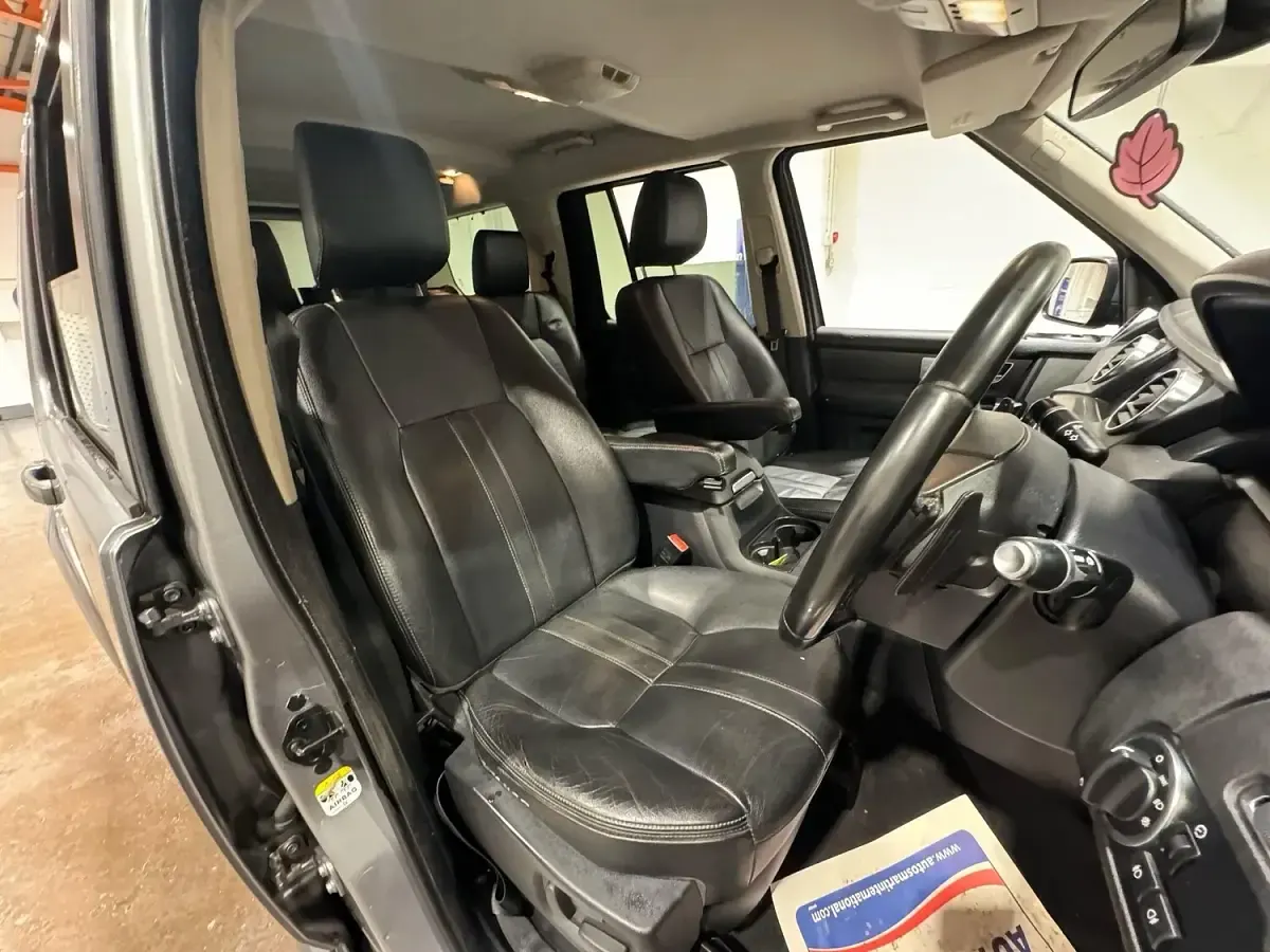 Used Land Rover Discovery 255 HP (187 kW) 2012 Grey SUV