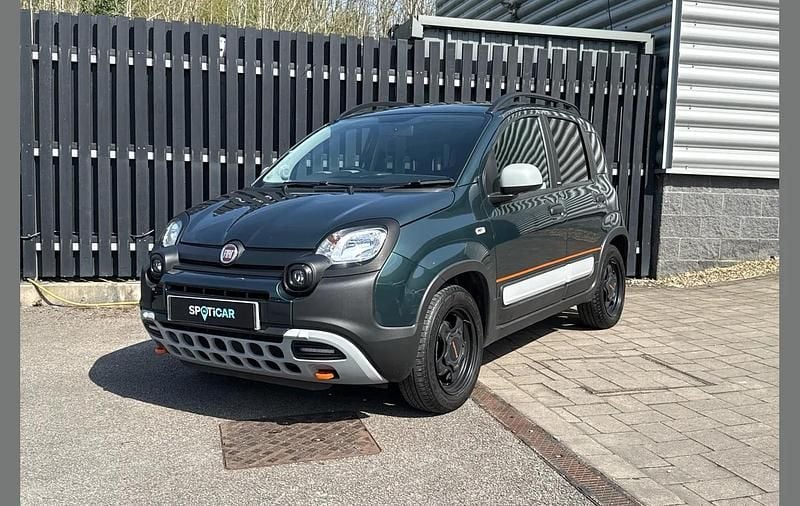 Used Fiat Panda Garmin 68 HP (50 kW) 2024 Green Hatchback