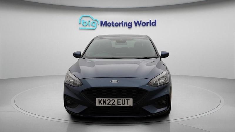 Used Ford Focus ST-Line 125 HP (91 kW) 2022 Blue Hatchback