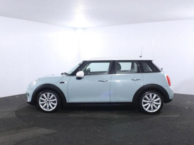 Used Mini Cooper Hatch 136 HP (100 kW) 2018 Blue Hatchback