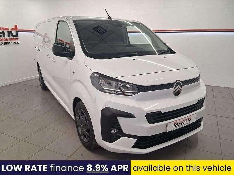 White Used 2024 Citroën Dispatch MPV | £19,299 (A bit pricey) - Image 1/4
