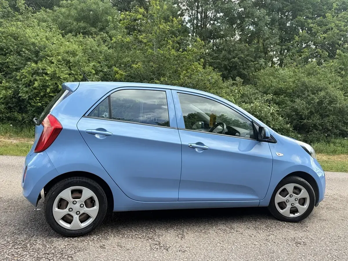 Used Kia Picanto Air 2011 Blue Hatchback