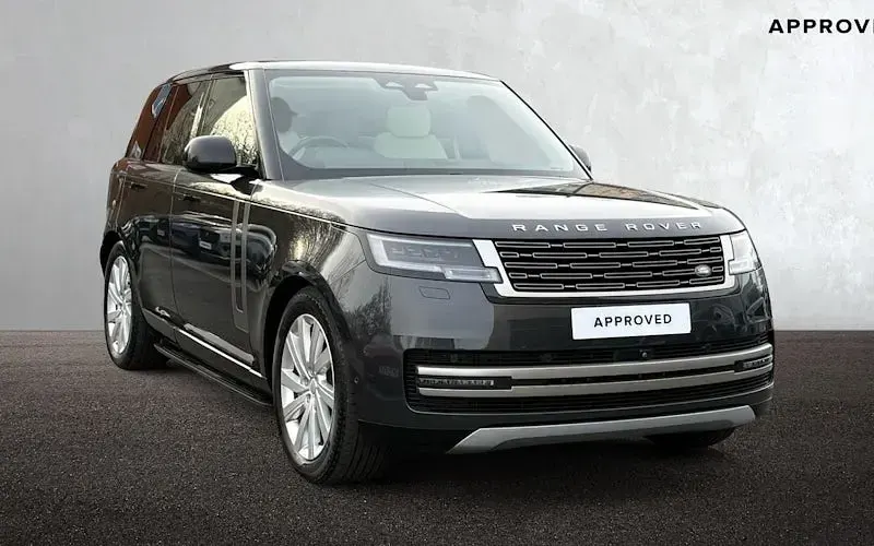 Used Land Rover Range Rover SE 441 HP (324 kW) 2023 SUV