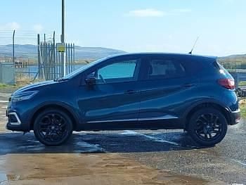 Usado Renault Captur Dynamique 120 CV (88 kW) 2017 Azul SUV