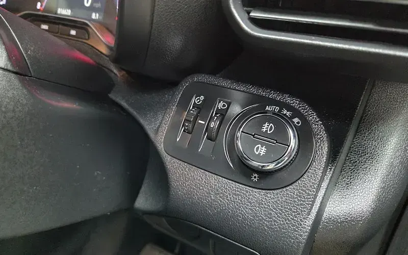 Used Vauxhall Combo Elite 131 HP (96 kW) 2022 Blue MPV