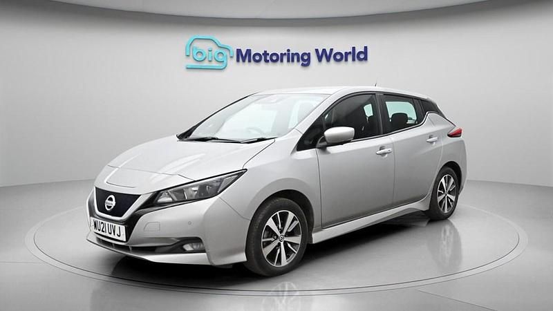 Used Nissan Leaf Acenta 110 kW (150 HP) 2021 Hatchback