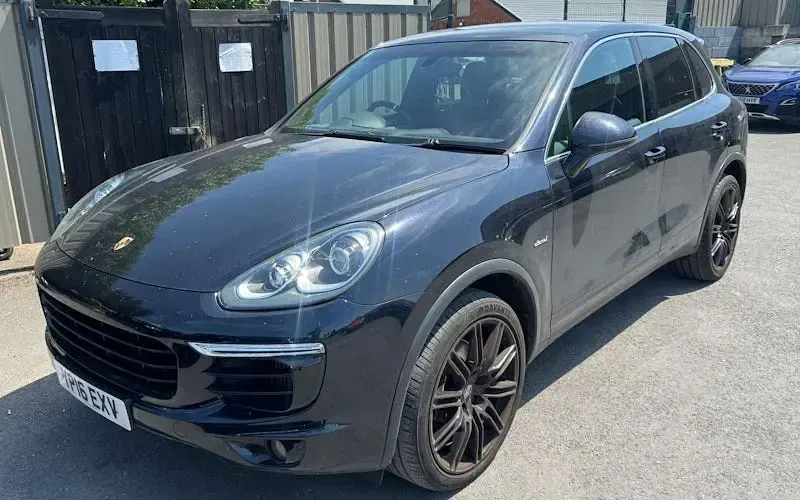 Used Porsche Cayenne 262 HP (192 kW) 2016 SUV