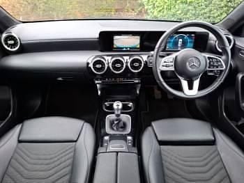 Used Mercedes A180 SE 136 HP (100 kW) 2020 Blue Hatchback