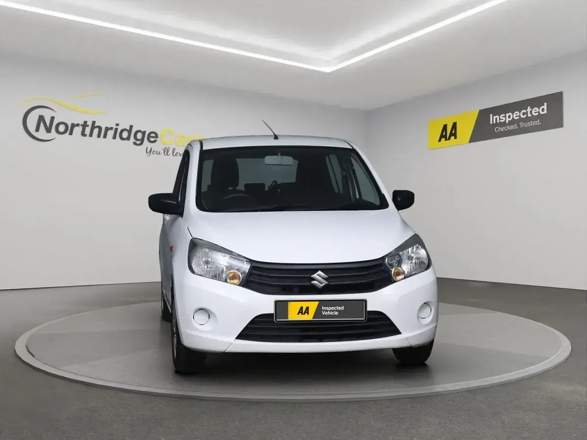Used Suzuki Celerio SZ3 68 HP (50 kW) 2019 White Hatchback