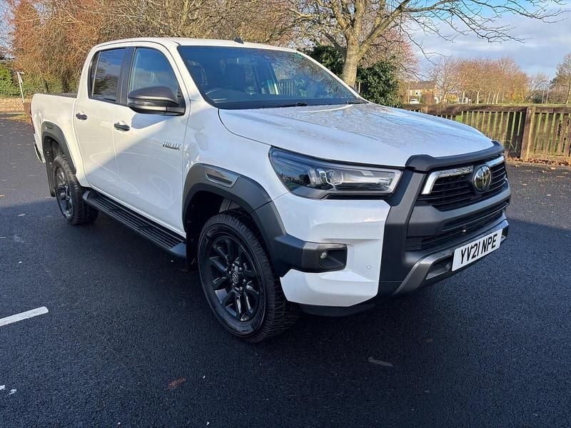 White Used 2021 Toyota HiLux Pickup | £29,995 (A bit pricey) - Image 1/4