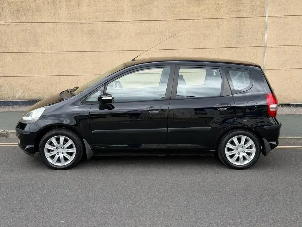 Used Honda Jazz SE 100 HP (73 kW) 2009 Black Hatchback