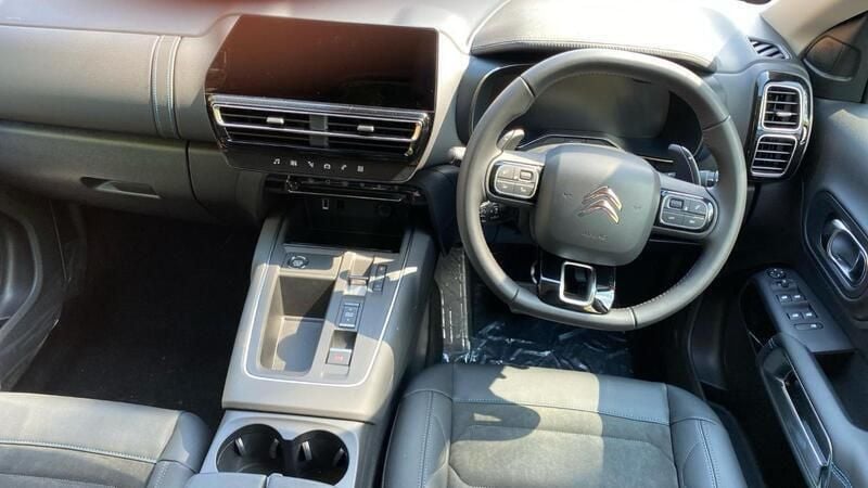 New 2025 Citroën C5 Aircross PureTech SUV | £25,843 (Good price) - Image 1/4