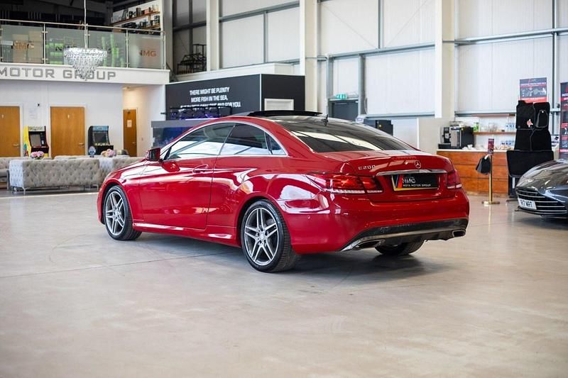 Used Mercedes E200 AMG 184 HP (135 kW) 2014 Red Coupe