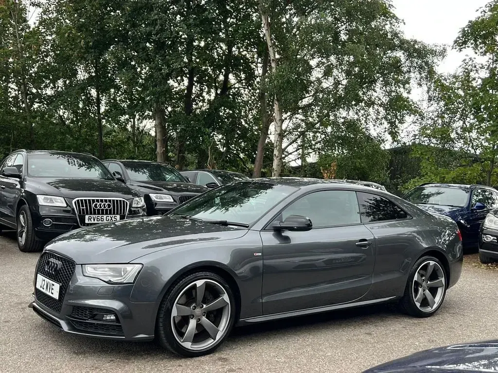 Used Audi A5 Advanced 2016 Grey Coupe