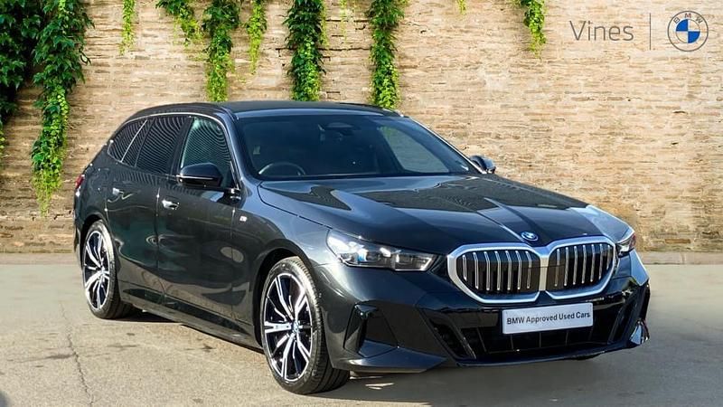 Black Used 2025 BMW 530e M Sport Estate | £50,695 (Fair price) - Image 1/4