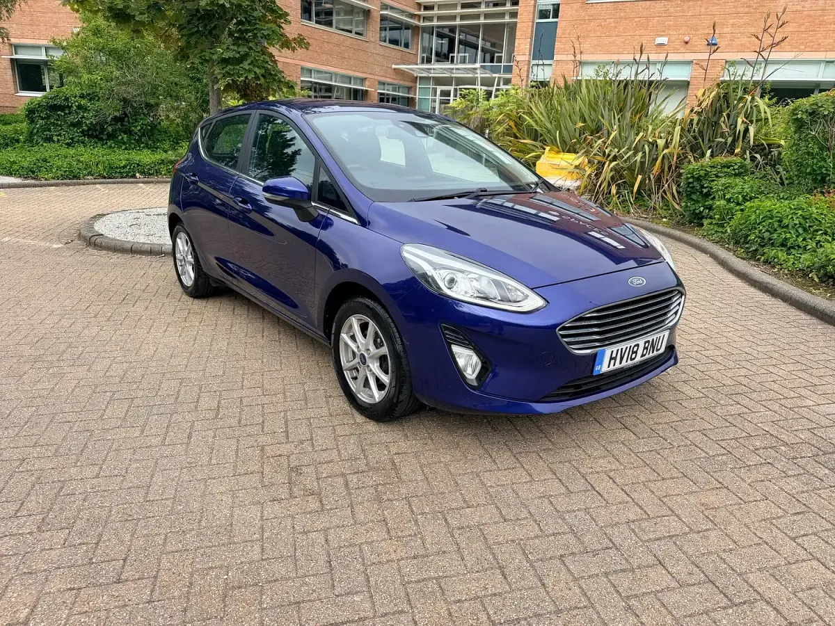 Used Ford Fiesta Zetec 85 HP (62 kW) 2018 Blue Hatchback