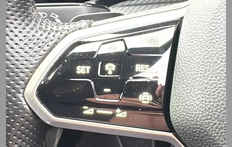 Grey Used 2022 VW Golf VIII R-line Estate | £19,999 (Fair price) - Image 1/4