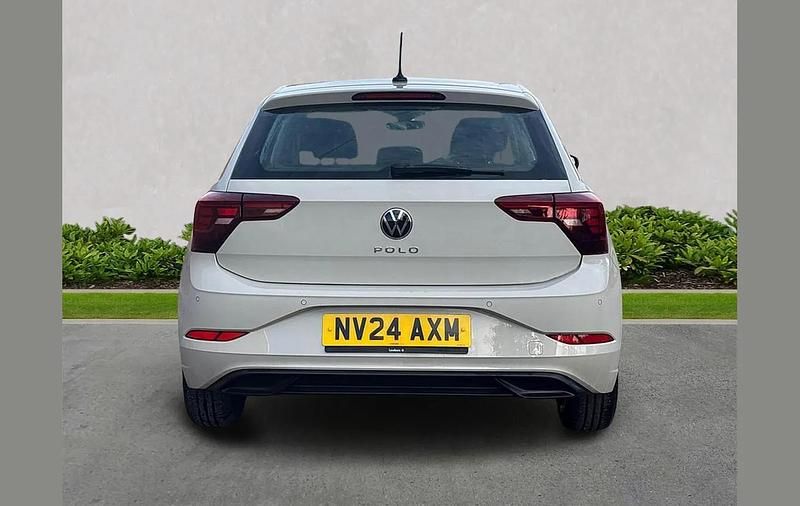 Used VW Polo Life 80 HP (58 kW) 2024 Grey Hatchback