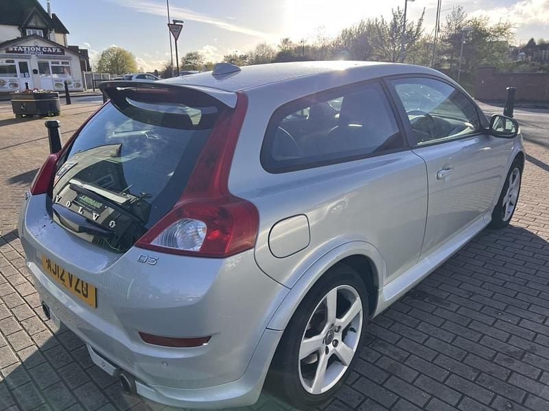 Used Volvo C30 R-Design 150 HP (110 kW) 2012 White Hatchback