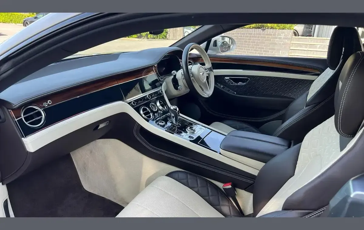 Used Bentley Continental GT 550 HP (404 kW) 2020 White Coupe