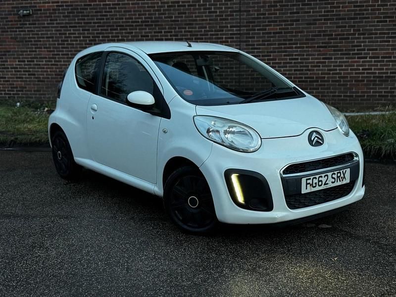 White Used 2012 Citroën C1 VTR Sport Hatchback | £1,995 (Fair price) - Image 1/4